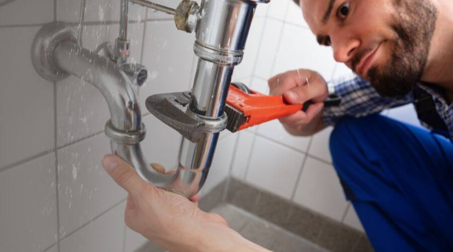 Expert burst pipe repair services in Paton, IA